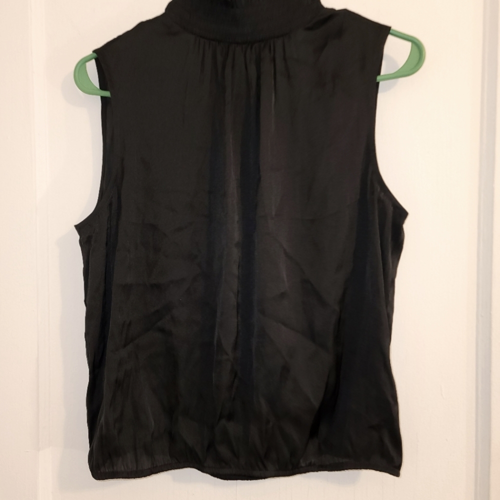 Open back tank